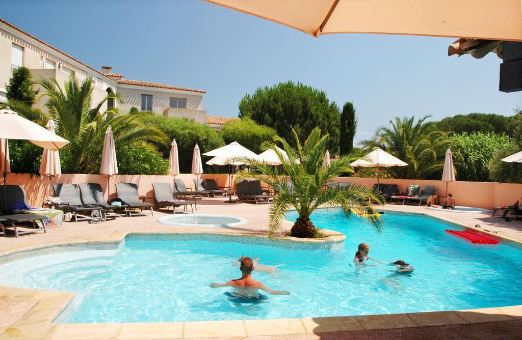 Odalys Caesar Domus 4* Saint-Tropez